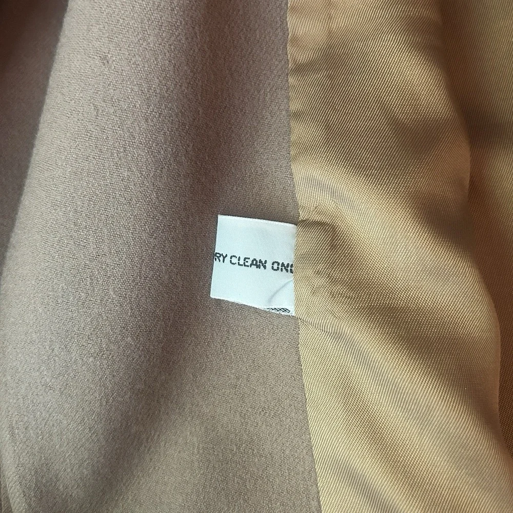 VTG JONES NEW YORK Women's Tan Double Breasted Blazer 100% Wool‎ Classic Style L